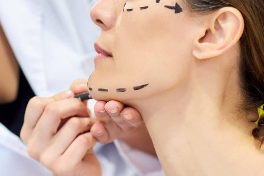 Youthful Contours: Dr. Ikram Ullah Khan’s Thread Lift Expertise
